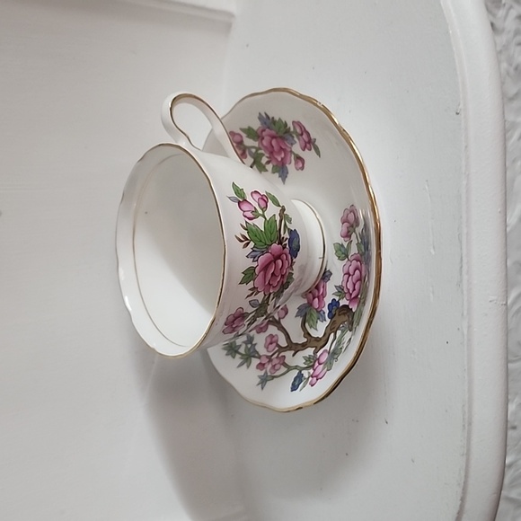 Vintage Colclough Fine Bone China Cup and Saucer Made in England - Picture 5 of 8